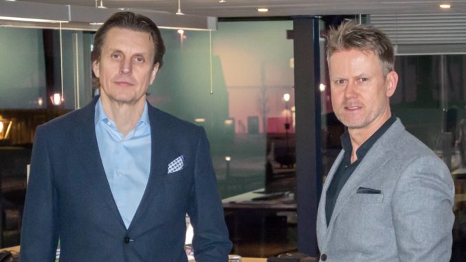 Per Oldeide fra Papirfly og Karl Fredrik Lund fra Brandmaster slår hodene sammen med mål om å bli ledende i verden.